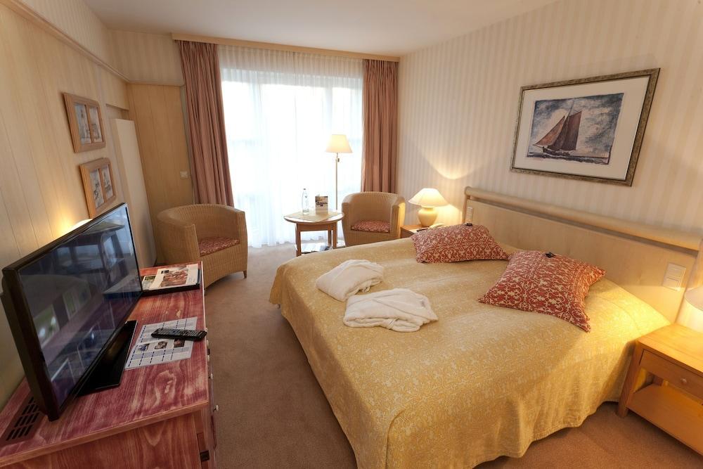 Dorint Strandresort & Spa Ostseebad Wustrow Wustrow  Exterior foto