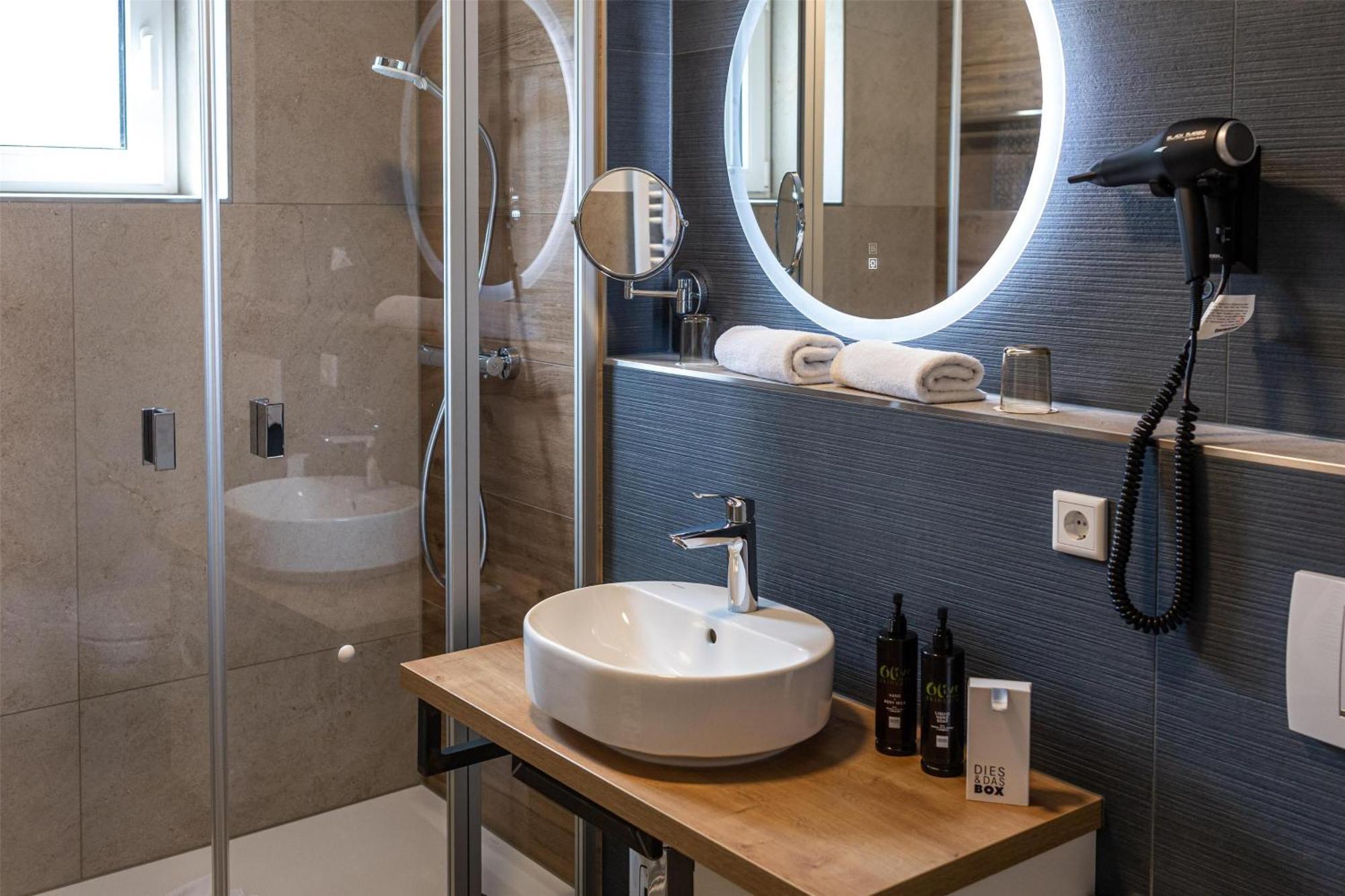 Dorint Strandresort & Spa Ostseebad Wustrow Exterior foto